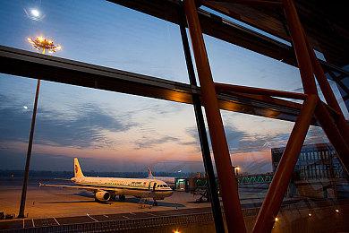 经典沙盒冒险《围攻》将推VR版 预定5月发布